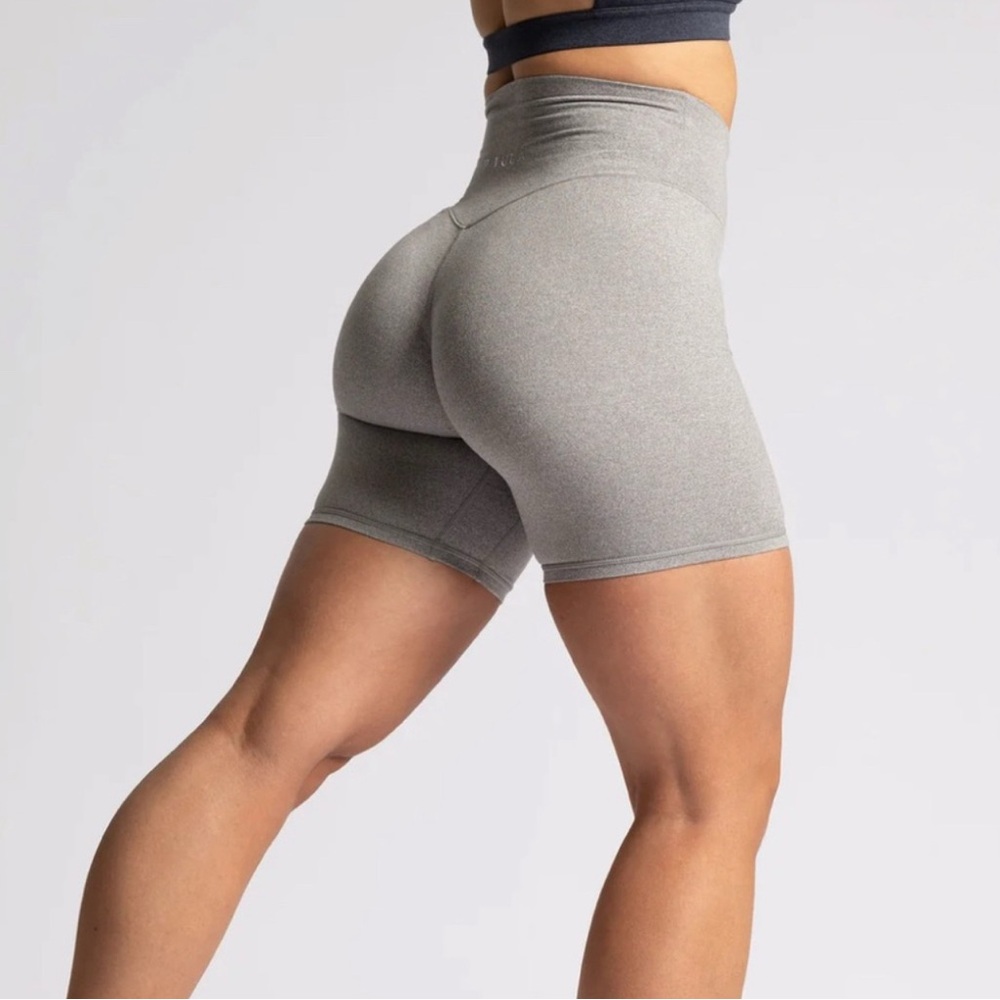 P'tula Bare Pro 6” Shorts